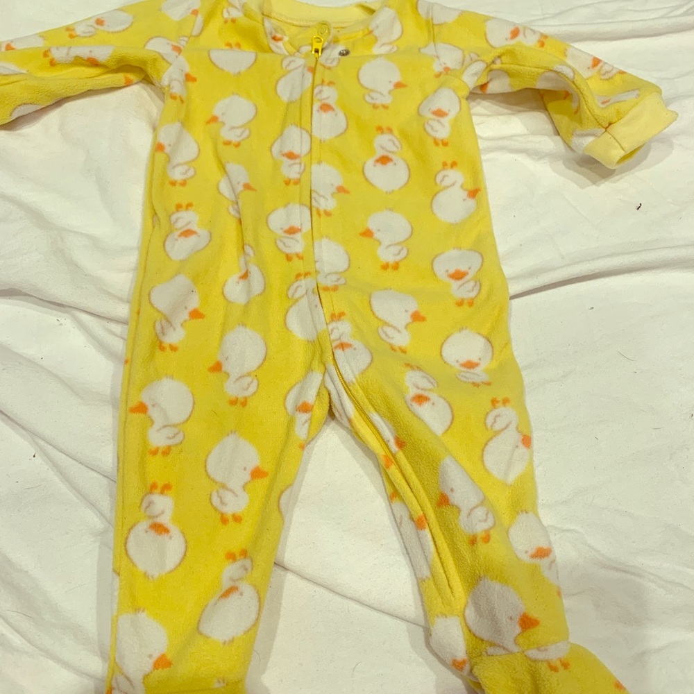 Yellow duckie feeties